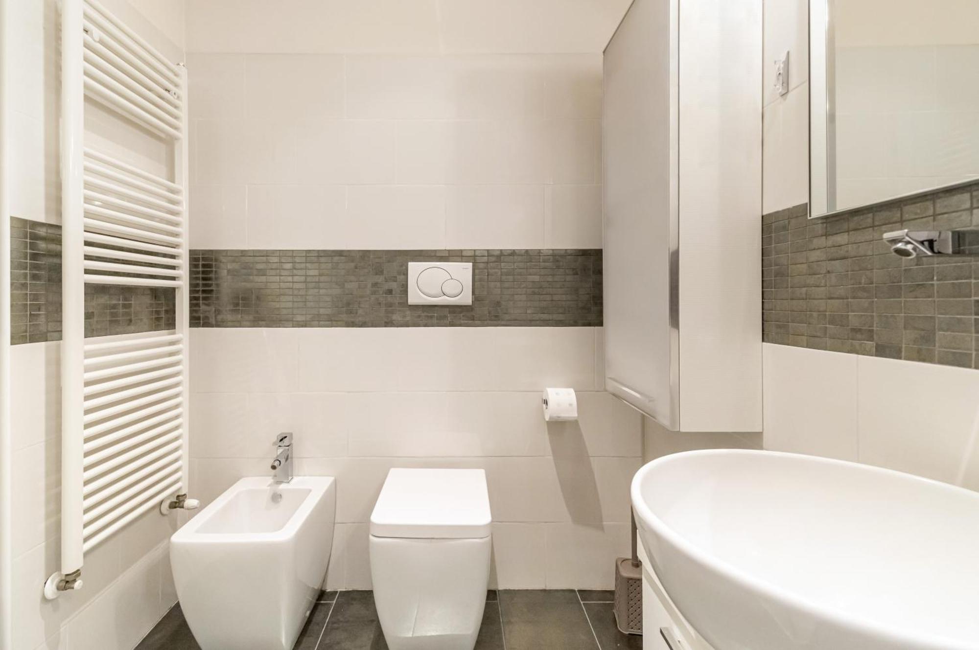 Porta Tufi Luxury Apartment With Private Parking! Siena Exterior photo